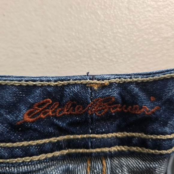 Eddie Bauer Jeans Women's 2 Regular Fit Blue Dark Wash Straight - Picture 3 of 16